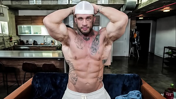 GUY SELECTOR – Cum Interact With Davin Strong, The Fuckable BodyBuilder