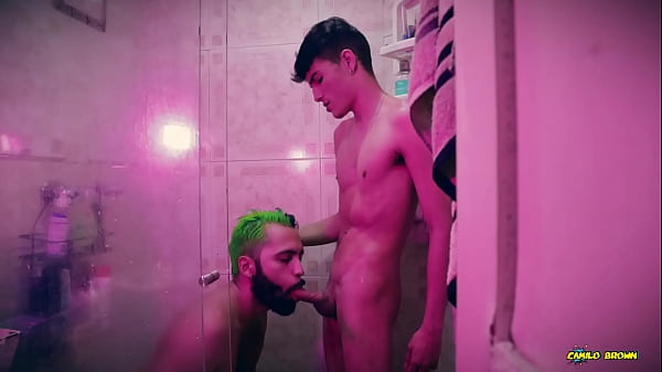 Camilo Brown Caught Hot Twink Andres ZP Jerking To Him And Invited Him Into The Shower For An Amazing Blowjob