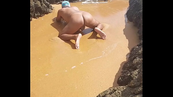 Ladysilva latina gay bunda gostosa na praia de marquinha , vem fuder gostoso