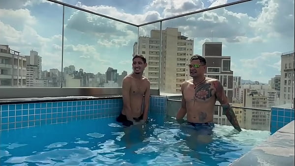 perdeu a aposta pro Brunão teve que mamar e dar o cu