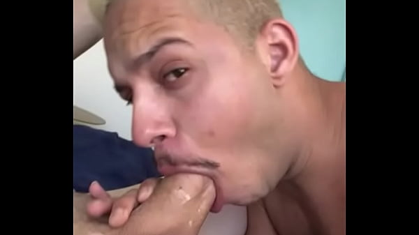 Grosso igual meu braço me deu muito Leite