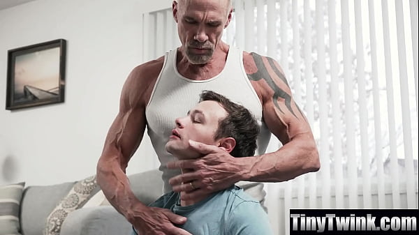 Making Him Do Push Ups and Fuck Himself onto My Dick with His Upstroke – Tinytwink